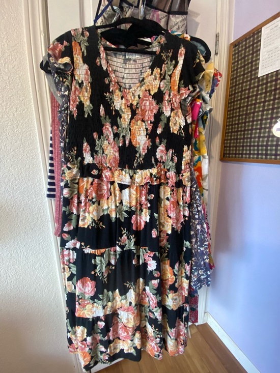 24/7 Maurices Dresses & Skirts - Maurice’s Brand 24/7 Women’s Spring Floral Tiered Dress in Black and Pink